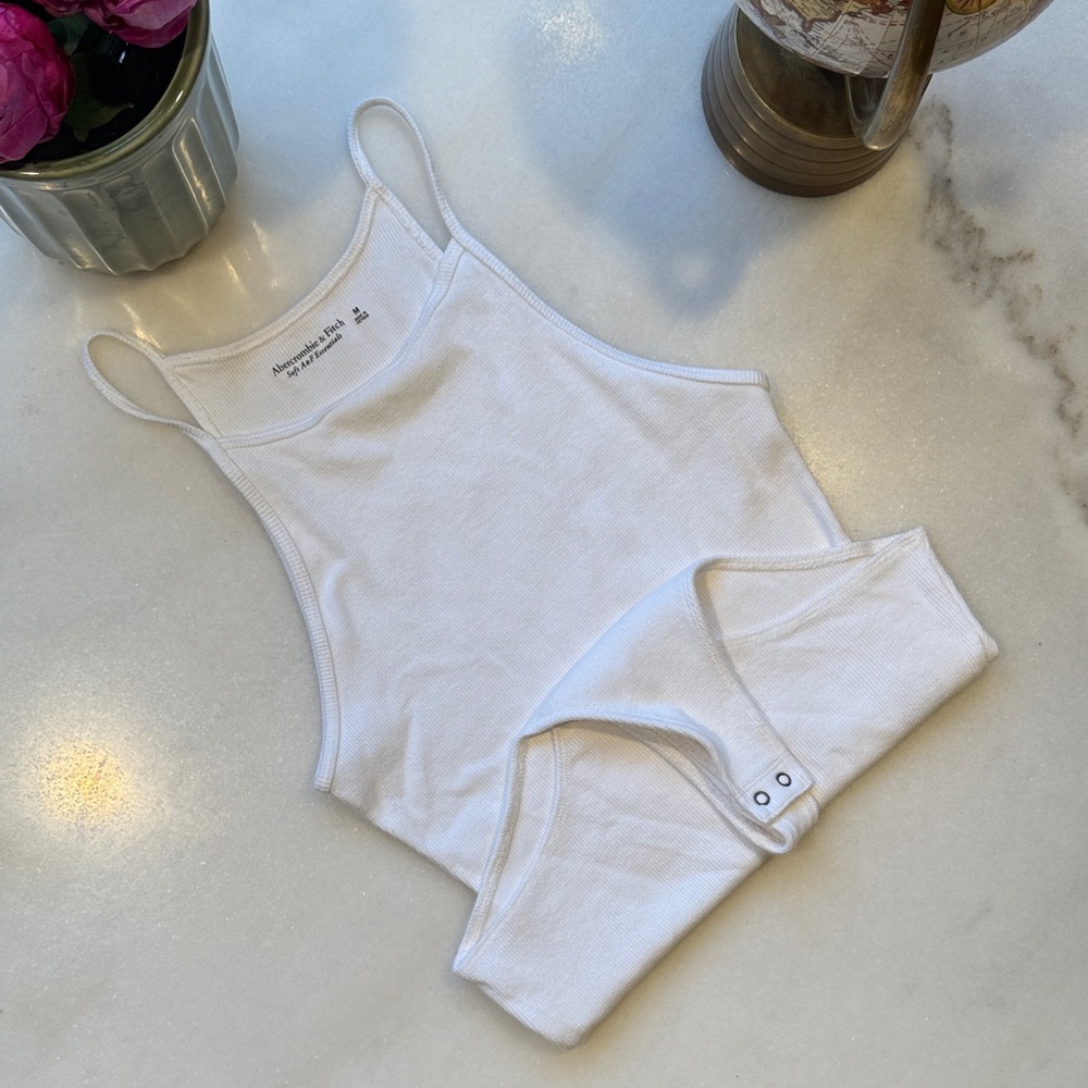 Abercrombie & Fitch White Ribbed Bodysuit
